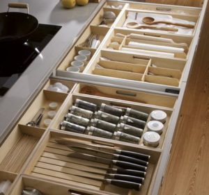 Organización y limpieza de los cajones en mi cocina /  #poniendoenordentuhogar temporada 4, video 